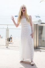Elle Fanning ~ Hotel Martinez during the 76th Cannes film festival on фото №1370868