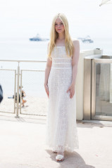 Elle Fanning ~ Hotel Martinez during the 76th Cannes film festival on фото №1370869
