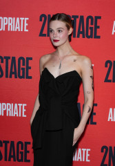 Elle Fanning at the "Appropriate" Broadway opening night in NY 12/18/23 фото №1383570