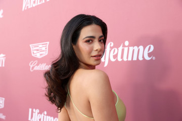 Emeraude Toubia-Variety’s Power of Women in Beverly Hills фото №1313374