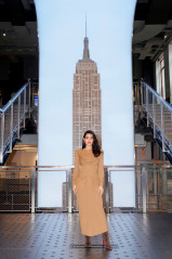 Emeraude Toubia-Visits The Empire State Building фото №1323785