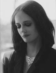 Eva Green by Javier Biosca for Tatler Russia // 2020 фото №1283020