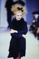 Eva Herzigova from Martine Sitbon Fall 1992 фото №1385496