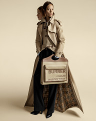 Burberry Spring/Summer 2020 Campaign  фото №1256578