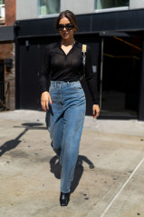 Hailee Steinfeld - SoHo in New York 09/10/2021 фото №1320208