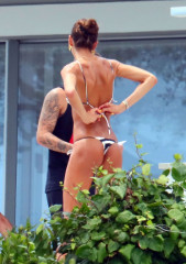 IZABEL GOULART in Bikini at Hotel Balcony 06/08/2020 фото №1260064
