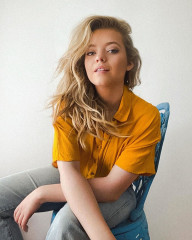 JADE PETTYJOHN – Facetime Photoshoot, May 2020 фото №1257093