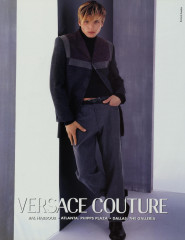 Jason Lewis ~ Versace Menswear Fall/Winter 1997.98 by Richard Avedon фото №1375295