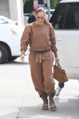 Jennifer Lopez - Los Angeles 02/16/2023 фото №1364531