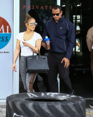 Jennifer Lopez and Alex Rodriguez in Miami фото №957584
