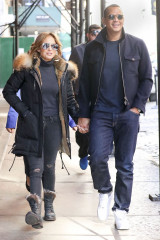 Jennifer Lopez and Alex Rodriguez – SoHo фото №952325