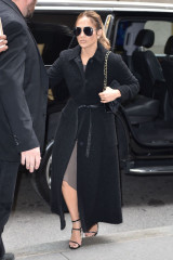 Jennifer Lopez – Arrives at NBC Studios in NYC фото №959152