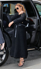 Jennifer Lopez – Arrives at NBC Studios in NYC фото №959153