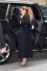 Jennifer Lopez – Arrives at NBC Studios in NYC фото №959151