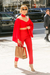Jennifer Lopez in Red outfit in New York фото №952955