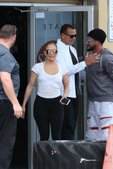 Jennifer Lopez – Leaving her Miami gym With Boyfriend Arod фото №958933