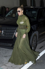 Jennifer Lopez Night Out Style – Miami, April 2017 фото №958939