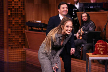 Jennifer Lopez on ‘The Tonight Show Starring Jimmy Fallon’ in NY фото №944736