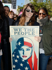 Jessica Biel – Women’s March on Los Angeles фото №934855