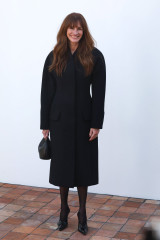 Julia Roberts – Jacquemus “Les Sculptures” Fashion Show  фото №1386917