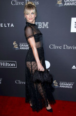 Julianne Hough – Clive Davis’ 2019 Pre-Grammy Gala  фото №1140813