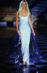 Karen Mulder - Versace Haute Couture F/W 1995 фото №1281494