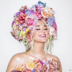 Katy Perry for Never Worn White фото №1379096