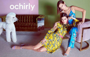 Bella Hadid and Kendall Jenner – Ochirly’s Spring-Summer 2018 Campaign фото №1030868
