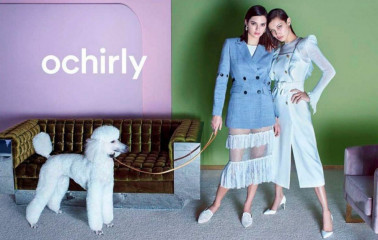 Bella Hadid and Kendall Jenner – Ochirly’s Spring-Summer 2018 Campaign фото №1030869