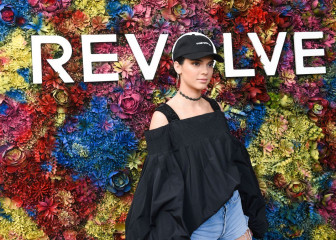 Kendall Jenner – REVOLVE Festival Day 2 at Coachella in Palm Springs фото №956667