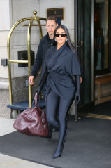 Kim Kardashian - Out in New York 10/05/2021 фото №1319757
