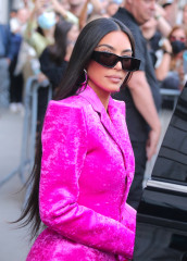 Kim Kardashian - New York 10/07/2021 фото №1319780