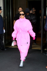 Kim Kardashian - New York 10/07/2021 фото №1319772