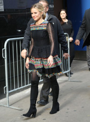 Kristen Bell – Leaving Good Morning America in NYC  фото №950150