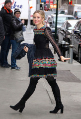 Kristen Bell – Leaving Good Morning America in NYC  фото №950149