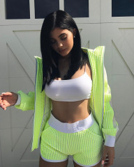 Kylie Jenner Instagram Photos 3/14/ 2017 фото №947817