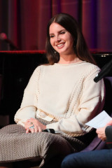 Lana Del Rey - Grammy Museum in Los Angeles 10/13/2019 фото №1227393