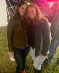 Lana Del Rey - Oktoberfest in Tulsa 10/16/2019 фото №1229318