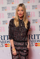 Laura Whitmore фото №954100