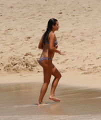 LEA MICHELE in Bikini at a Beach in Hawaii 08/07/2019 фото №1208293
