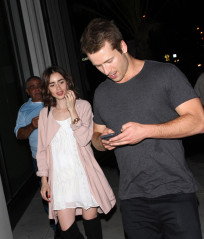 Lily Collins фото №915614