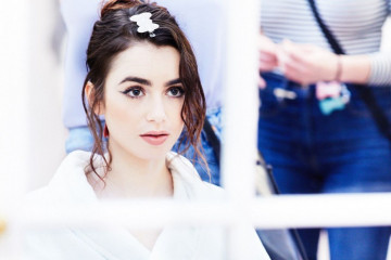 Lily Collins – Getting Ready for Paris Fashion Week With W Magazine  фото №1000293