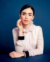 Lily Collins фото №943579