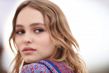 Lily-Rose Melody Depp фото №886817