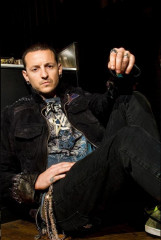 Linkin Park - Chester Bennington by Jim Louvau for Club Tattoo 03/21/2009 фото №1280330