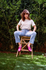Lucie Bourdeu - T-shirt & Jeans Photoshoot | August 02, 2021 фото №1304717