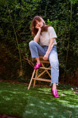 Lucie Bourdeu - T-shirt & Jeans Photoshoot | August 02, 2021 фото №1304715
