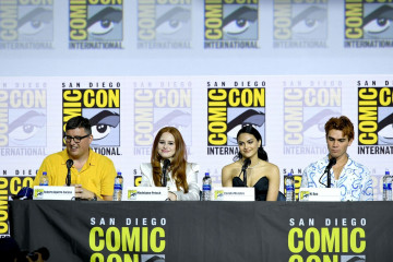 Madelaine Petsch – “Riverdale” Special Video Presentation and Q&A at SDCC 2019 фото №1204196
