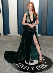 Madelaine Petsch - Vanity Fair Oscar Party, Los Angeles // February 9, 2020 фото №1270062