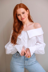 MADELAINE PETSCH and Abbvie for a Campaign Empowering Women 07/29/2020 фото №1267487